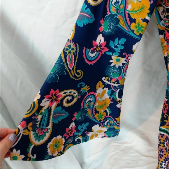 Valerie Stevens boho s top bell sleeves - Picture 2 of 11